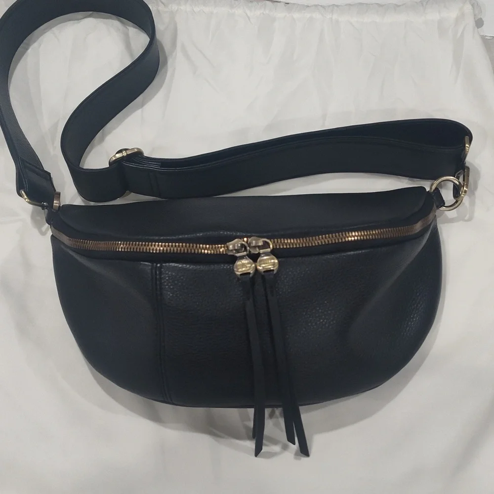 HOBO Hunter Medium Belt Bag In Black - Picture 3 of 12